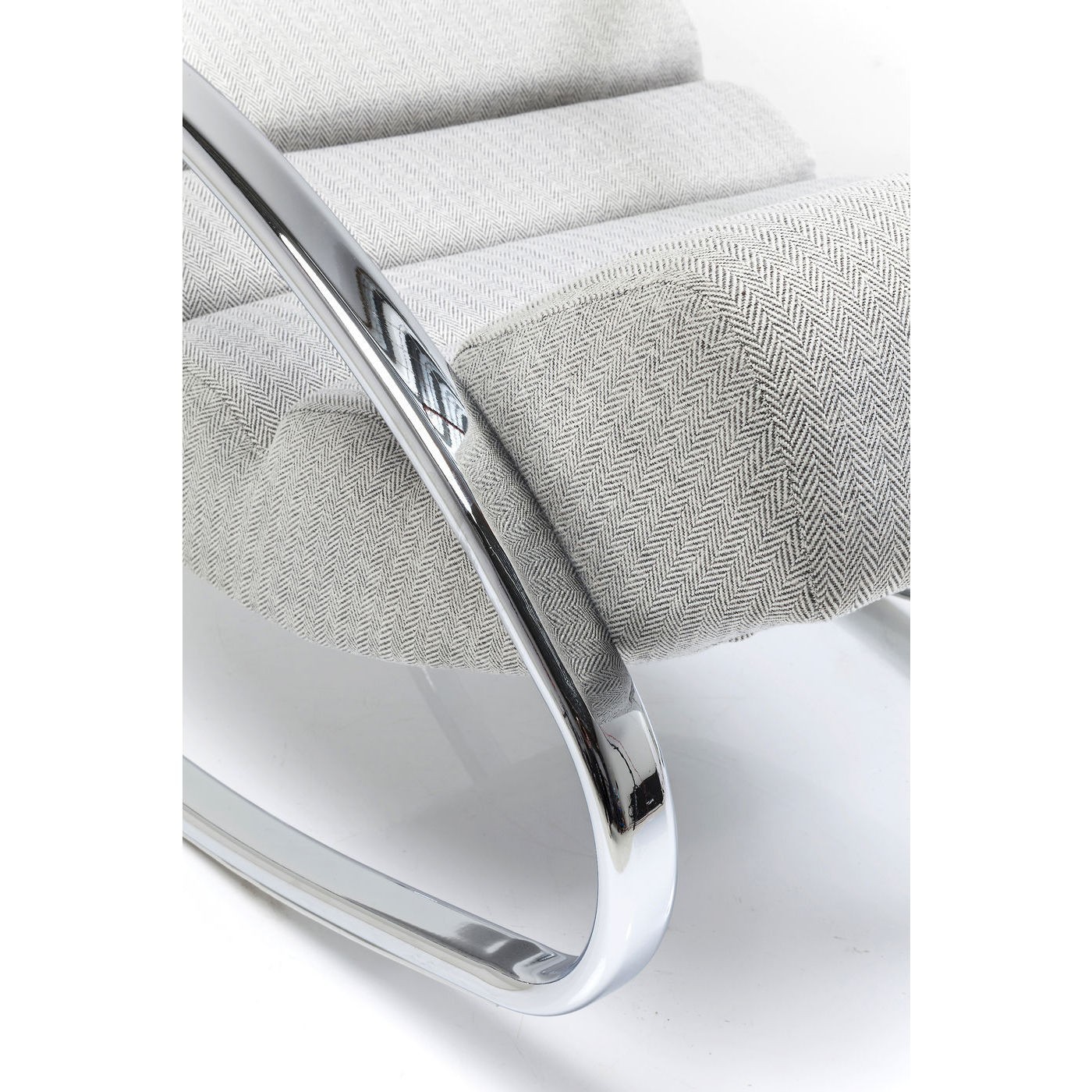 Fauteuil à bascule Manhattan chevrons beige Kare Design