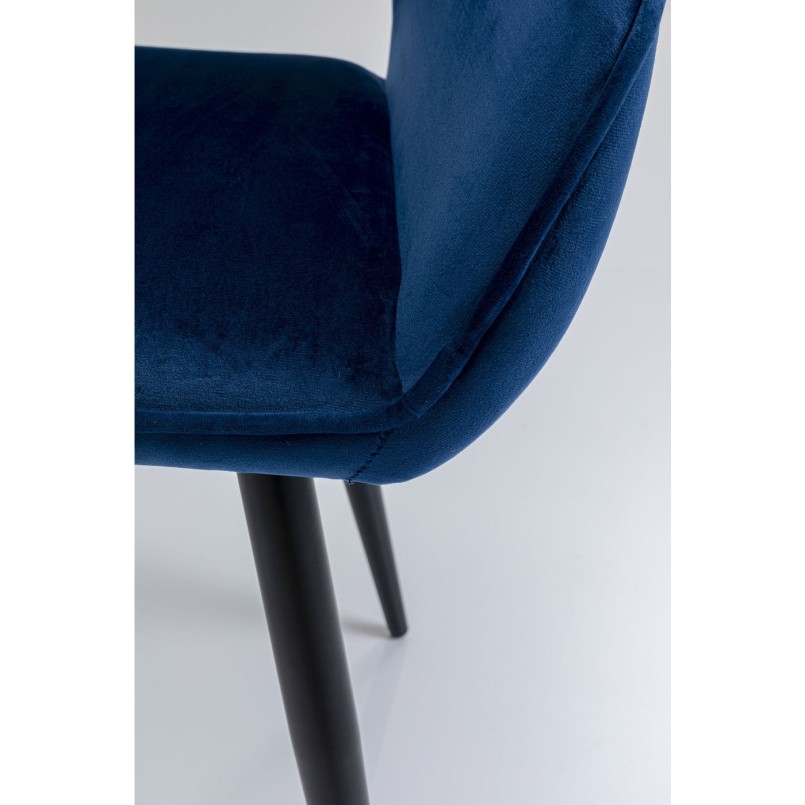 Chaise avec accoudoirs San Francisco velours bleu Kare Design