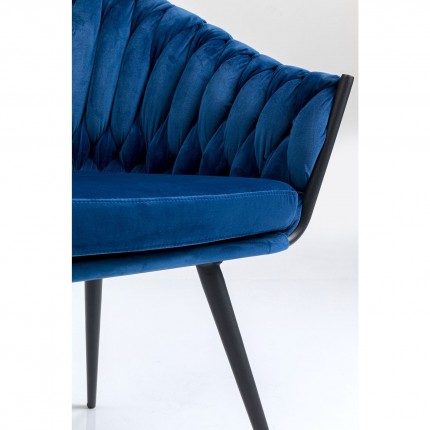 Chaise avec accoudoirs Knot velours bleu Kare Design