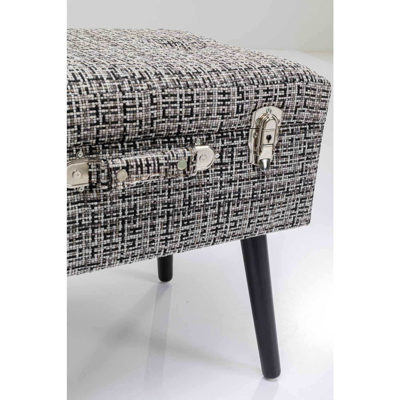 Tabouret Suitcase Iceland noir et blanc Kare Design