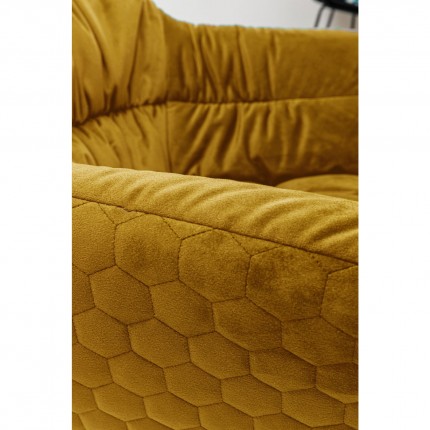 Chaise pivotante Colmar velours jaune Kare Design