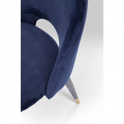 Chaise Iris velours bleu Kare Design