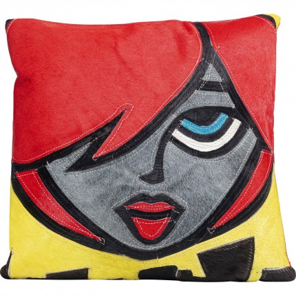 Coussin femme cheveux rouges courts Kare Design