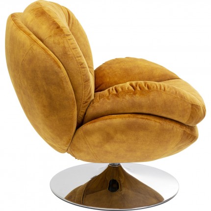 Fauteuil pivotant Cosy velours ocre Kare Design